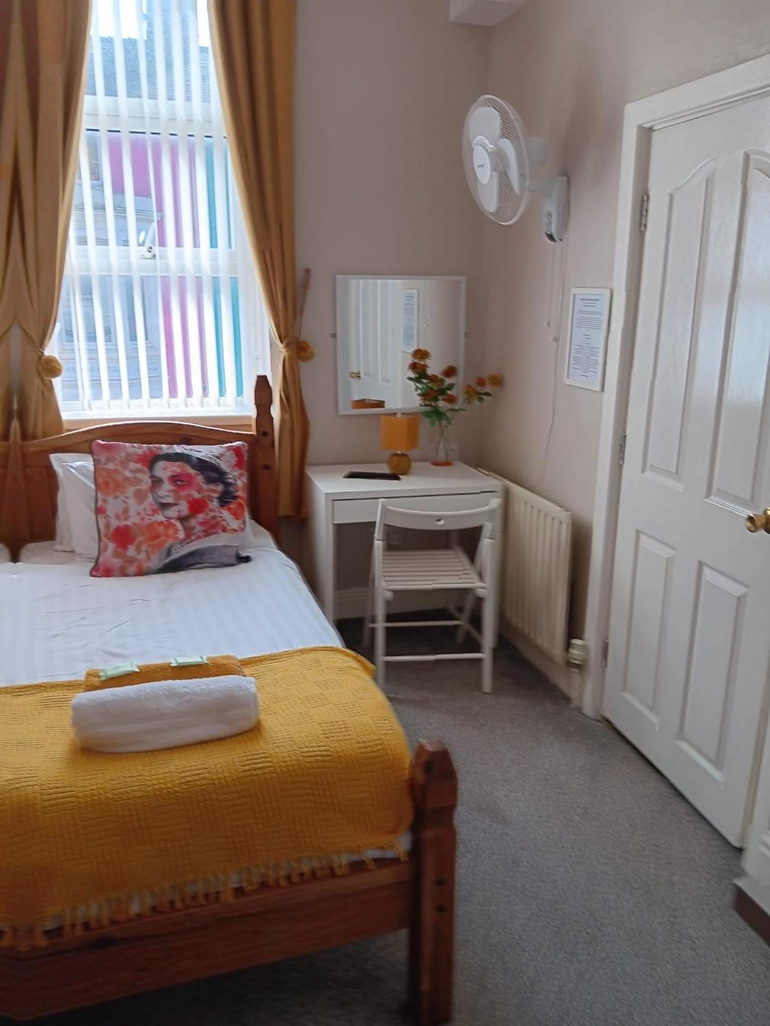 Fairway Hotel Blackpool Bagian luar foto